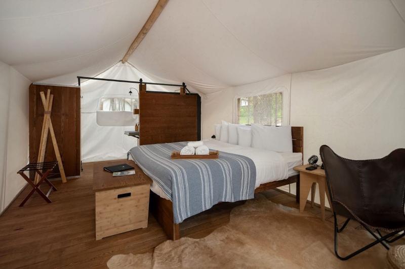 Under Canvas Mount Rushmore 奇斯顿 外观 照片